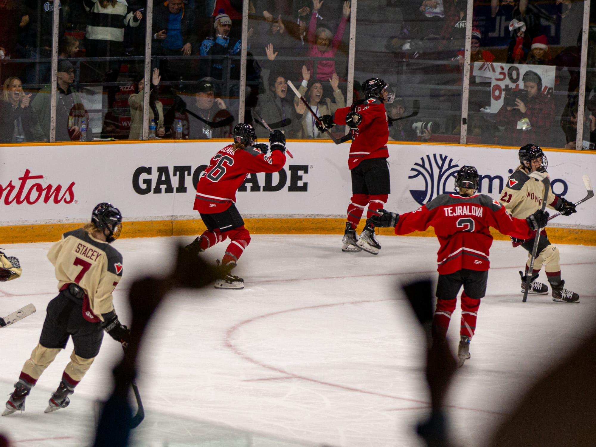 Grant-Mentis throws her hands in the air in a game against Montréal