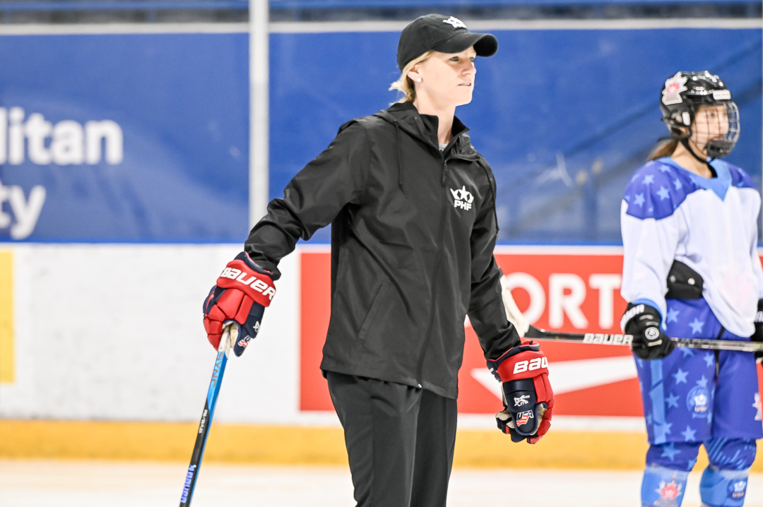 Connecticut Whale Sign Olympic Gold Medalist Kacey Bellamy