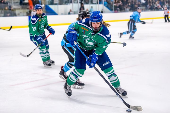 Former Badger Kim Brown passes on Europe to play in NWHL - Brock University  Athletics